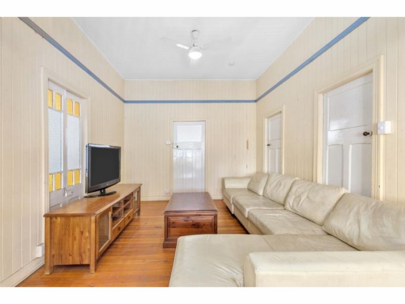 175 Lakes Creek Road, Berserker QLD 4701